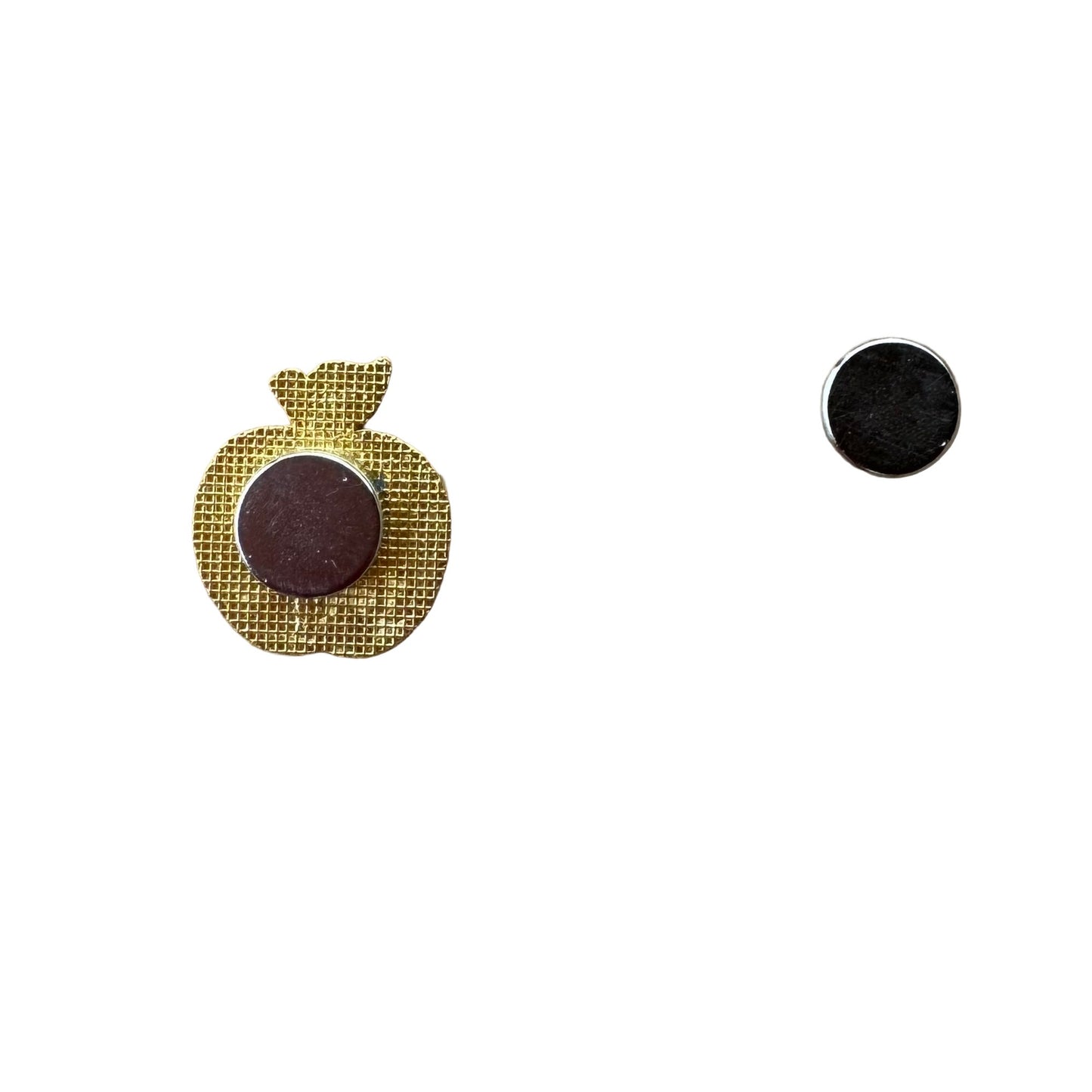 Teacher Apple Enamel Needle Minder