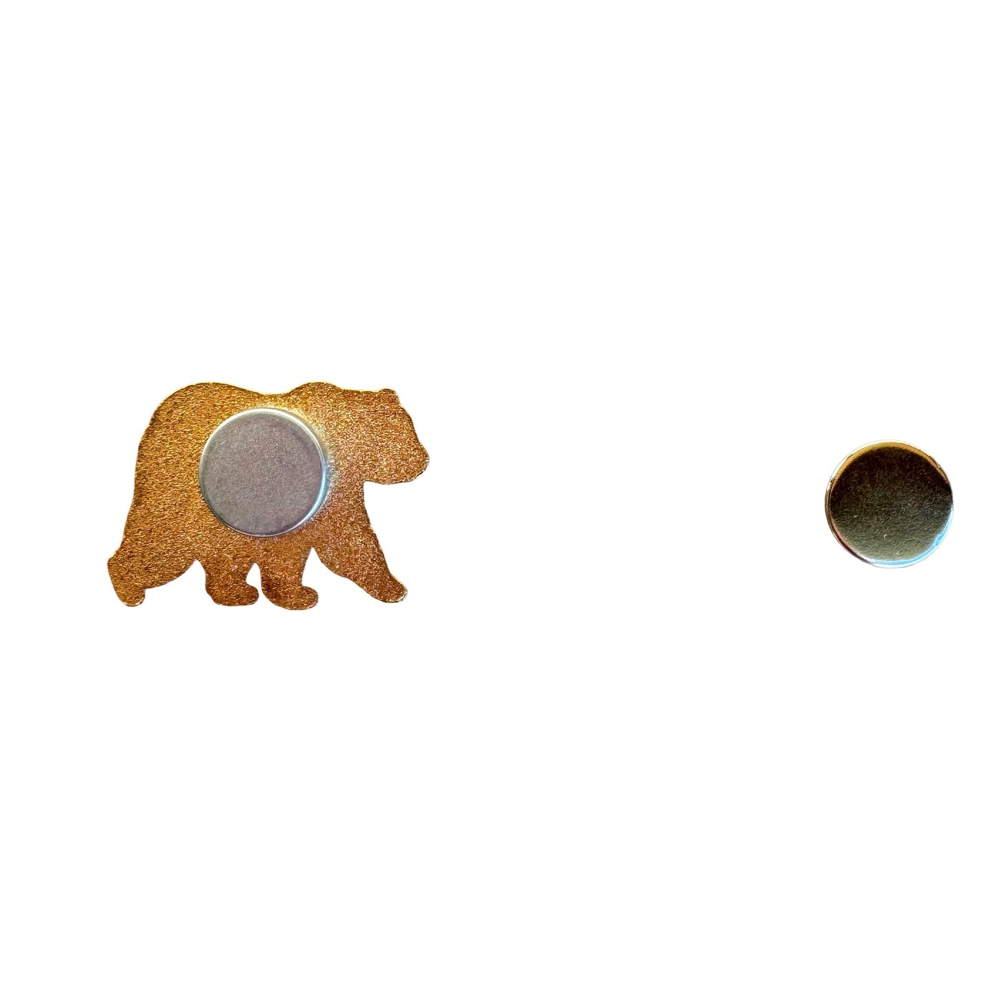 Mountain Bear Enamel Needle Minder