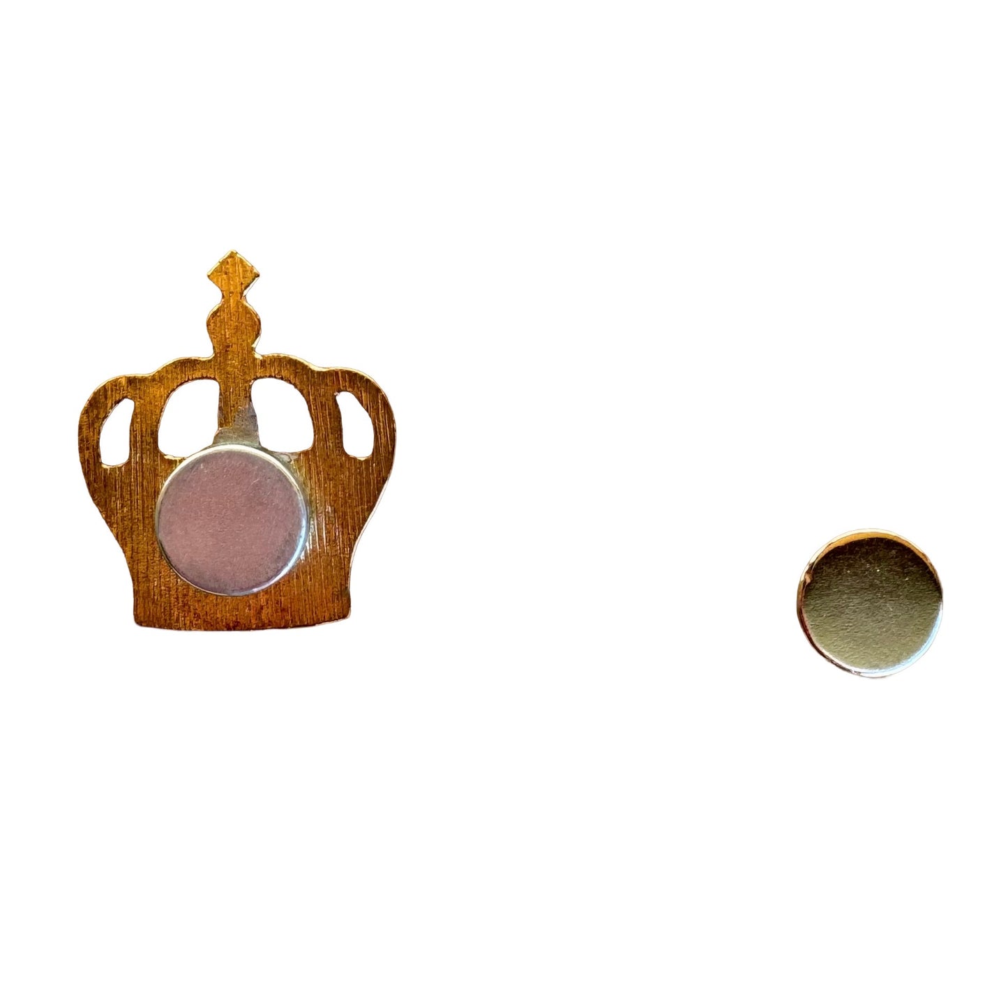 Red Crown Enamel Needle Minder