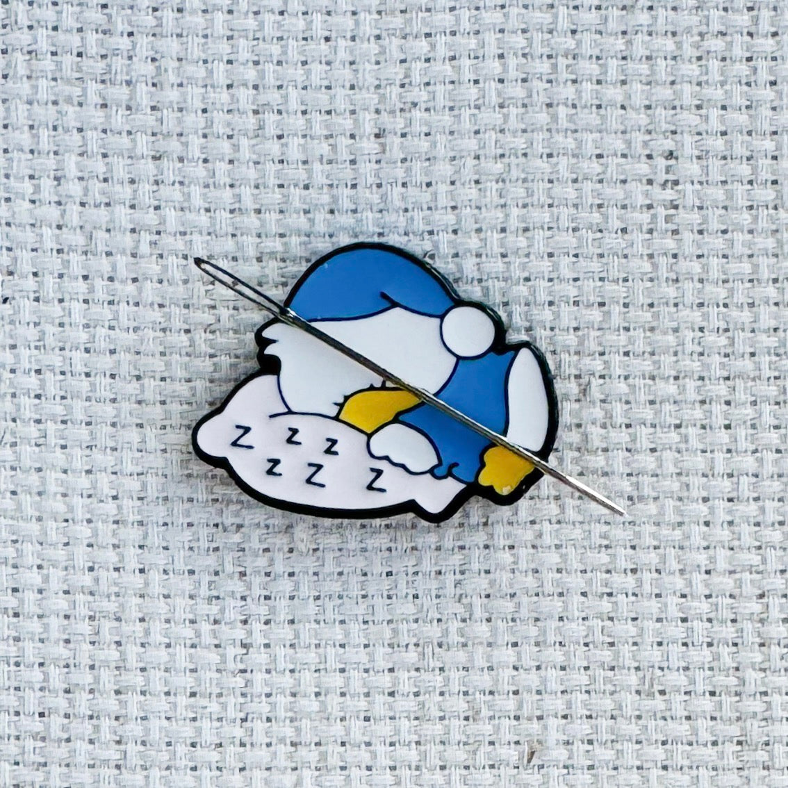 Sleepy Duck Enamel Needle Minder