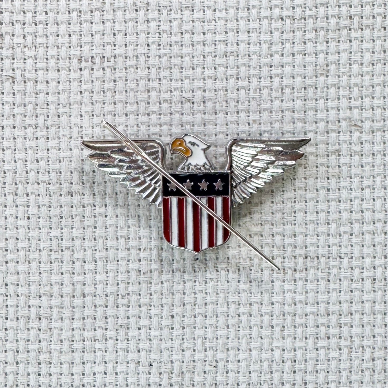 American Eagle Magnetic Enamel Needle Minder