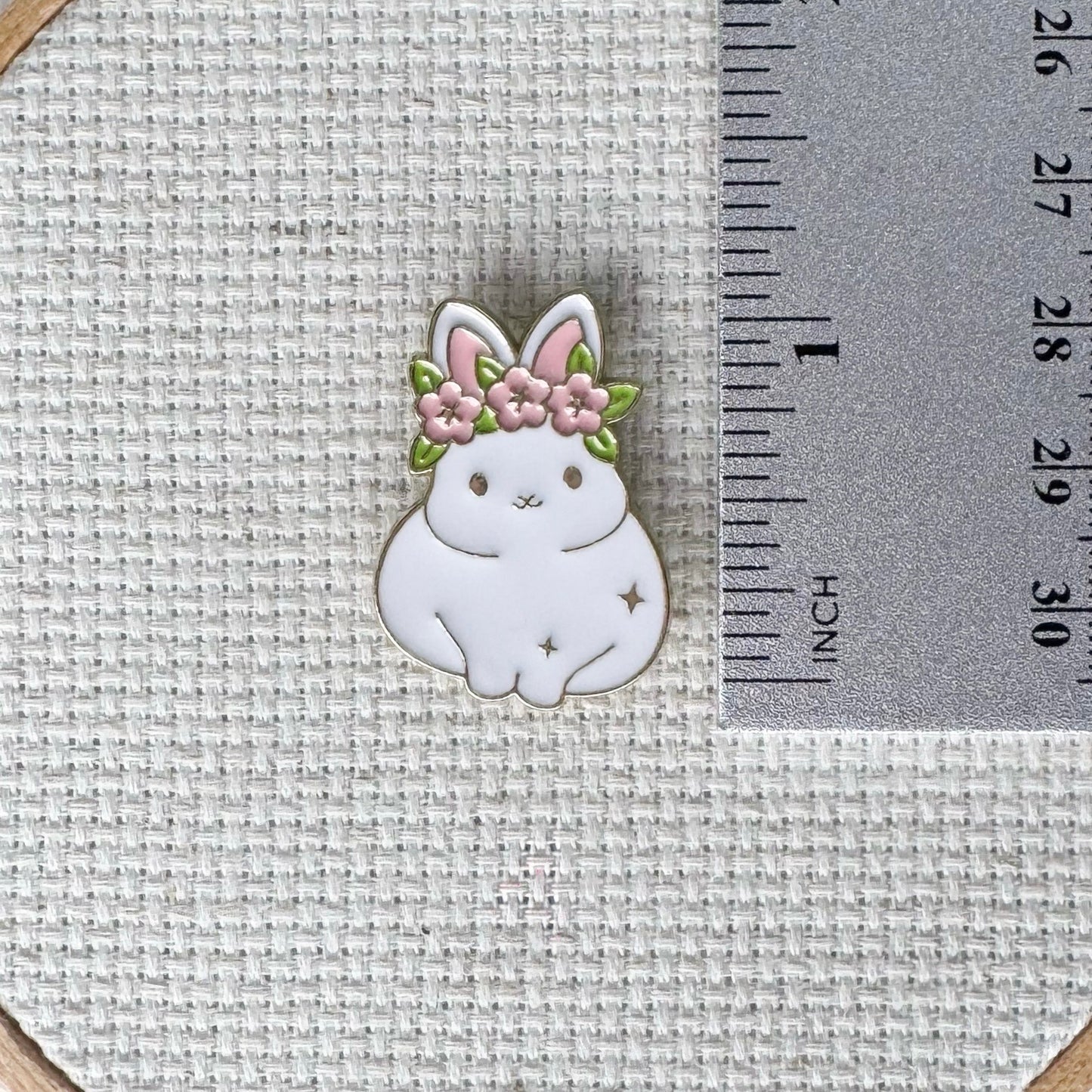 Bunny Rabbit Needle Minder 