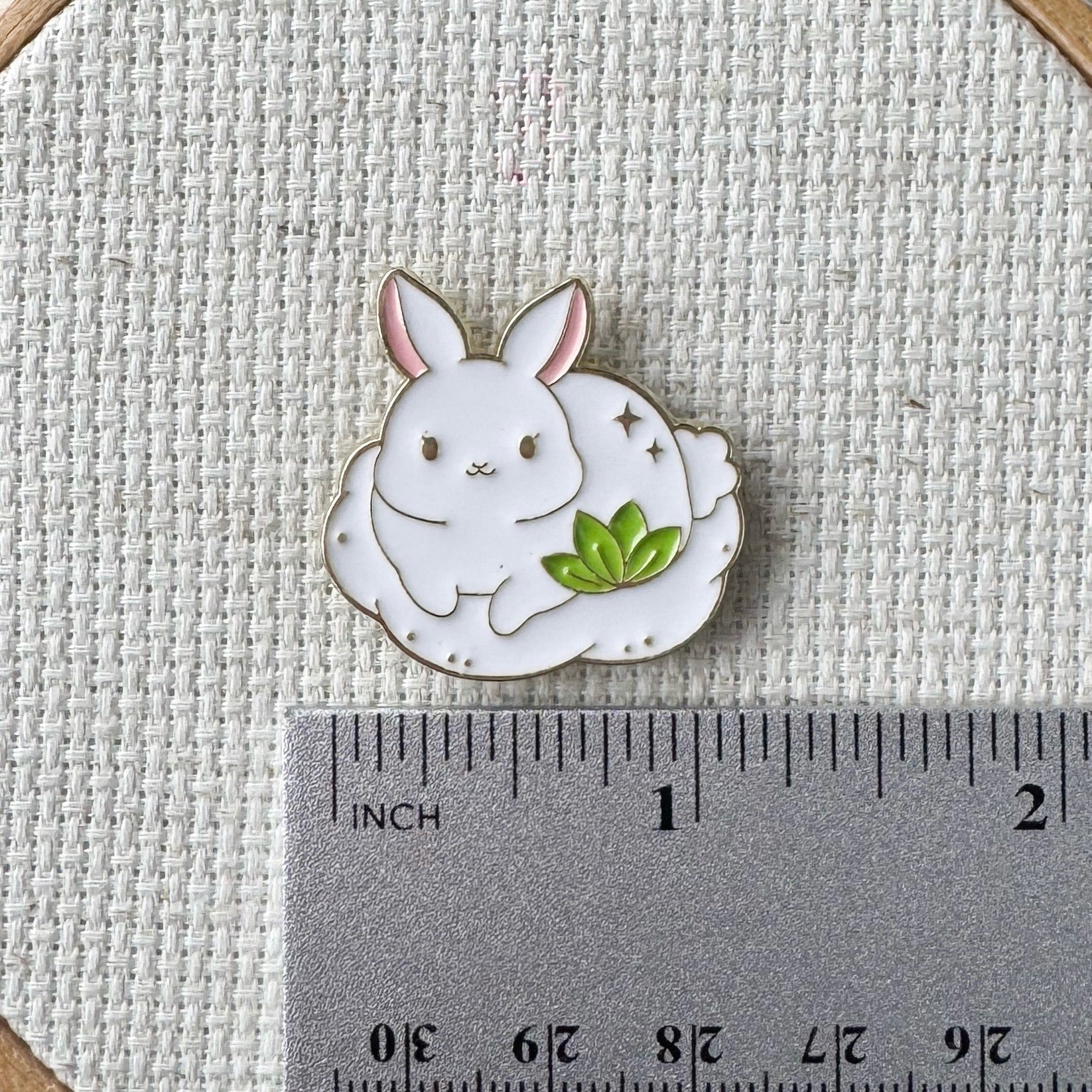 Bunny Rabbit Needle Minder 
