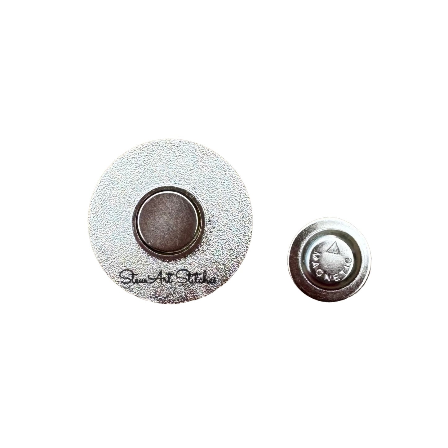 Cameo Black Needle Minder