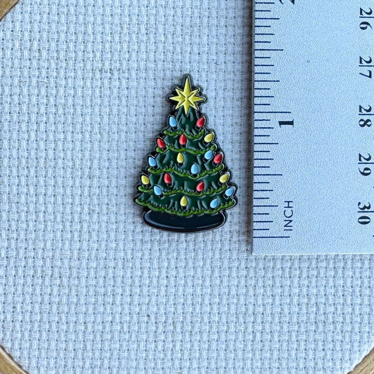  Christmas Tree Enamel Needle Minder . Magnetic needle holder for cross stitch, needlepoint, embroidery, quilting, sewing and other stitching projects.