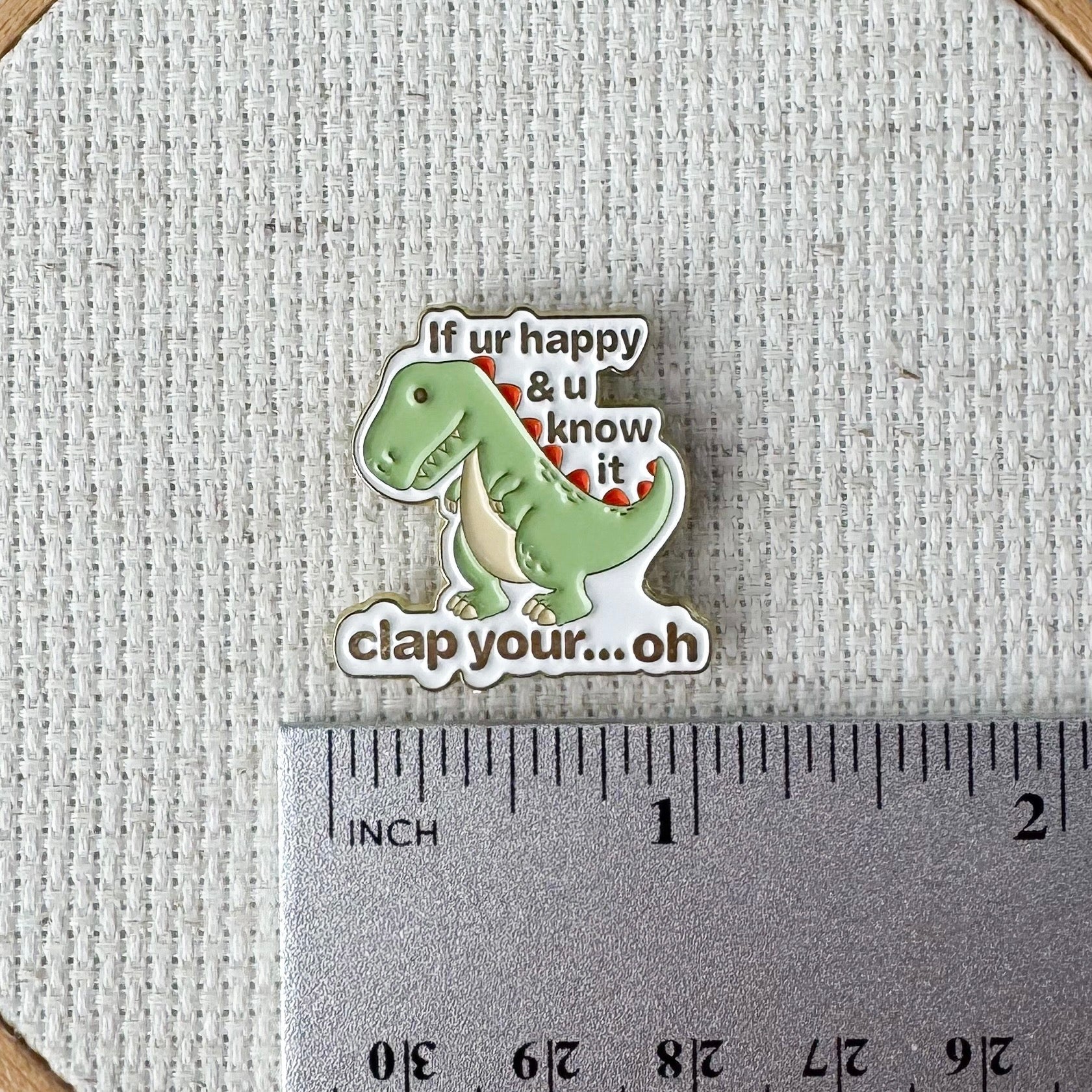 Dinosaur Enamel Needle Minder