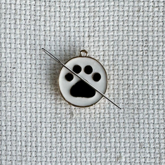 Dog Paw Enamel Needle Minder