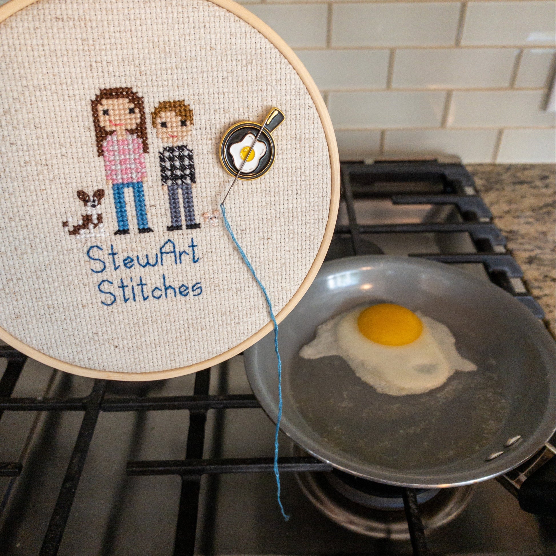 Fried Egg in Pan Enamel Needle Minder