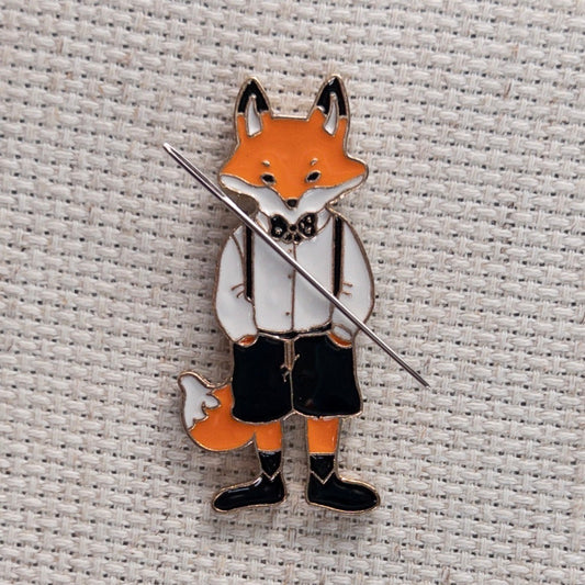 Gentleman Fox Enamel Needle Minder