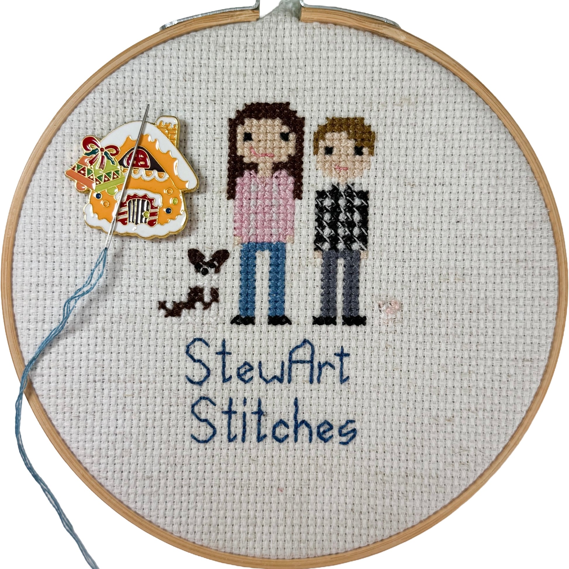 Gingerbread House Enamel Needle Minder