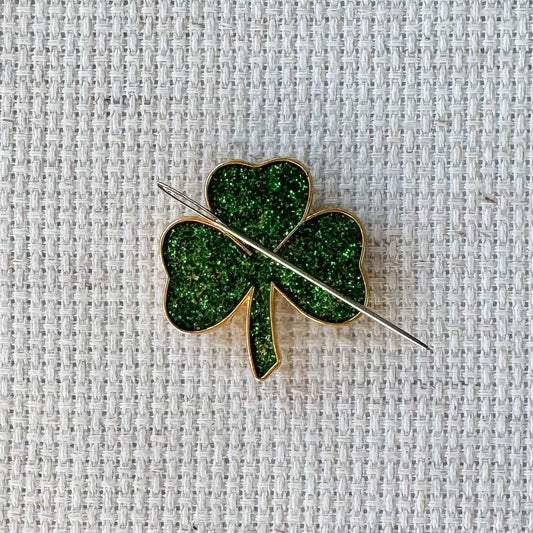 Glitter Shamrock Enamel Needle Minder