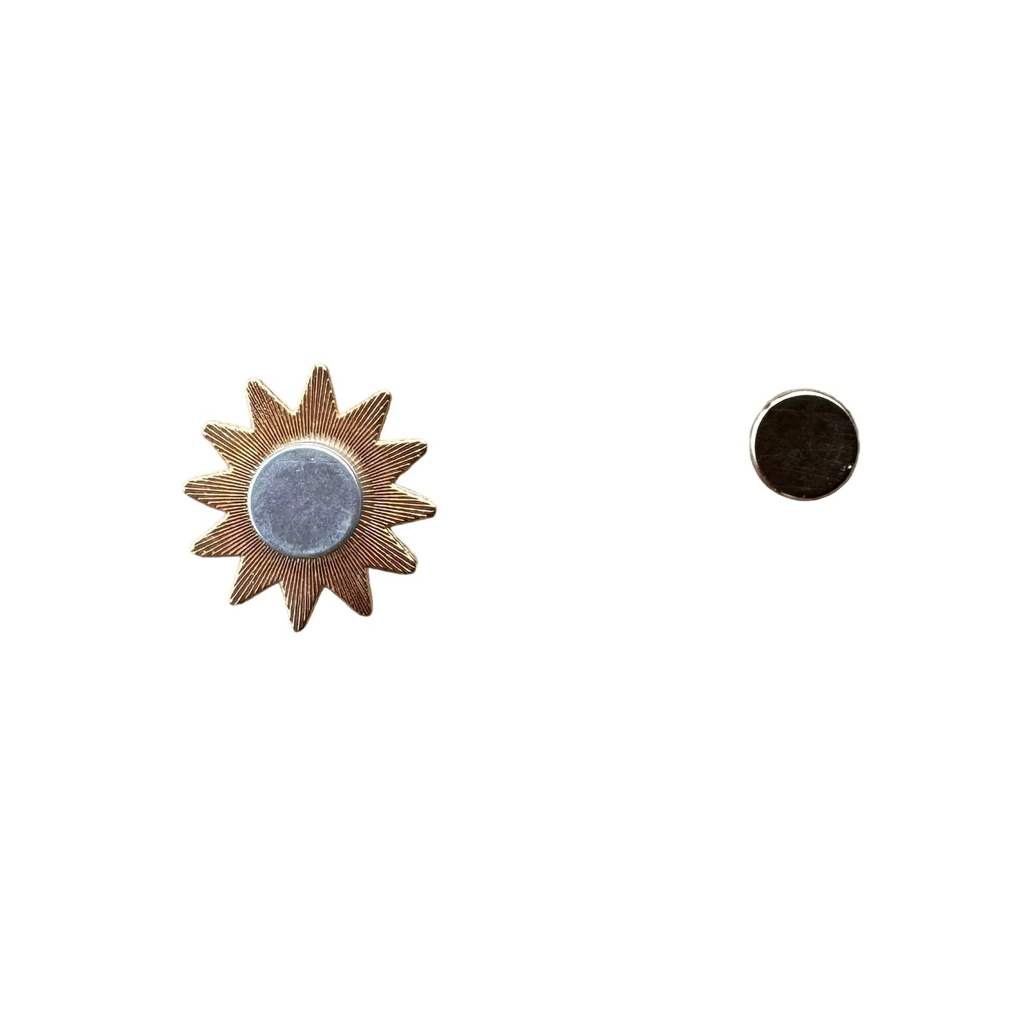 Sun Enamel Needle Minder