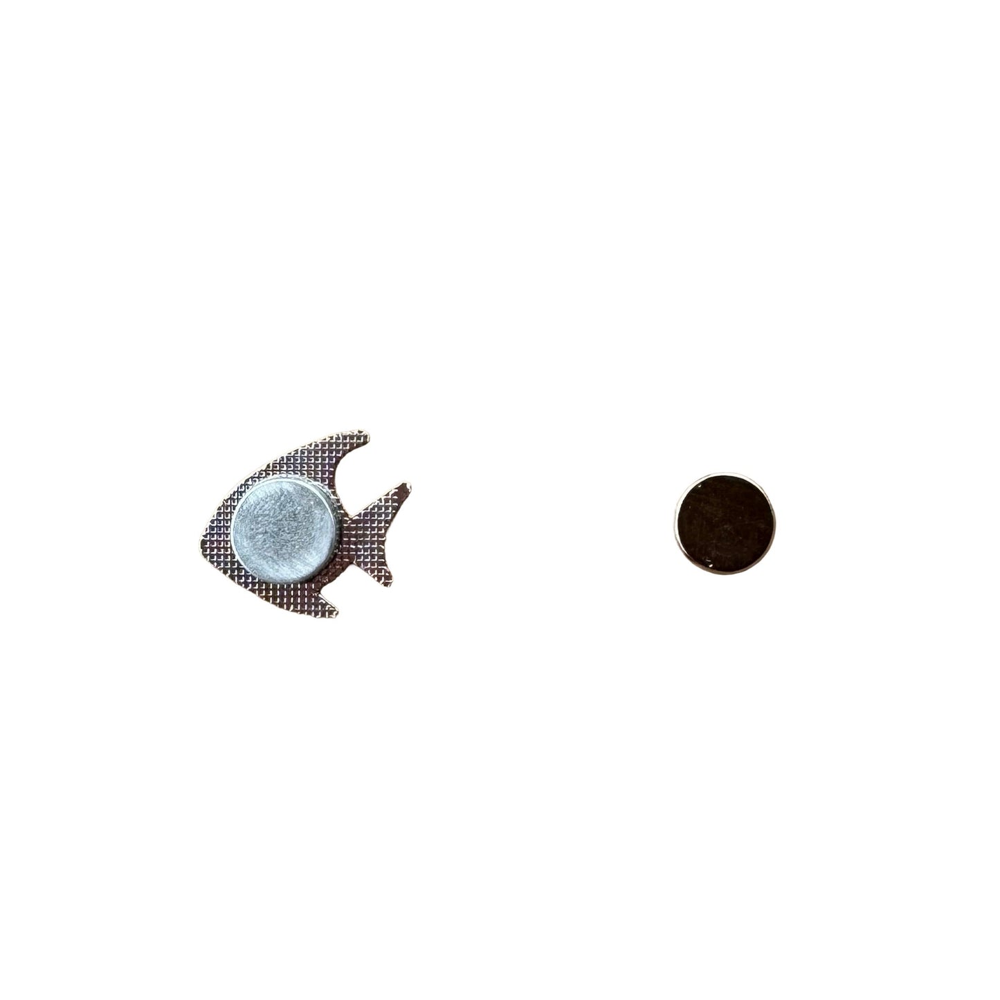 Striped Fish Enamel Needle Minder