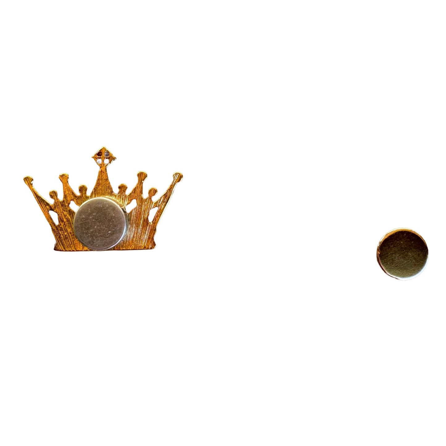 Crown Enamel Needle Minder