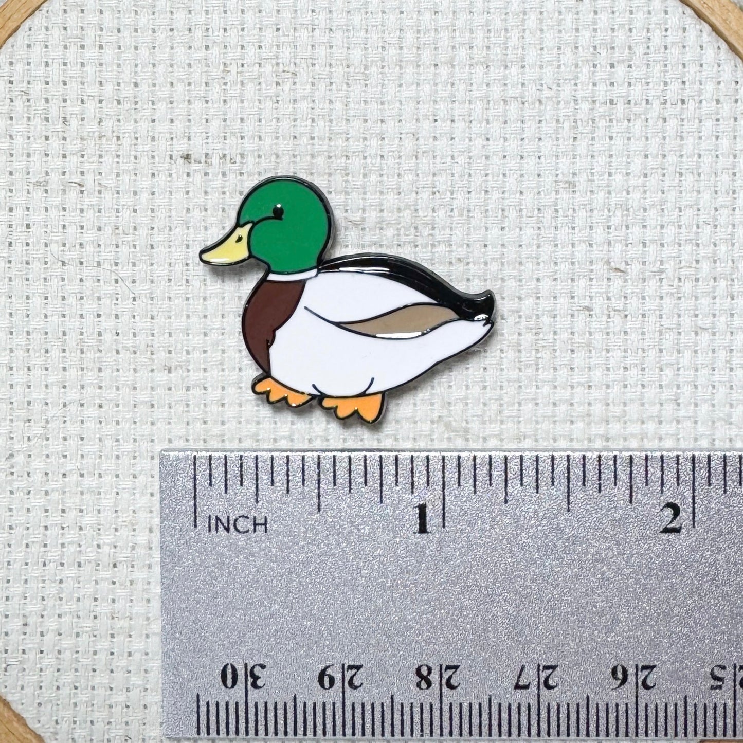 Mallard duck magnetic needle minder – coastal enamel accessory for cross stitch, embroidery, and needlepoint – beach bird stitching gift for ocean and seaside lovers.