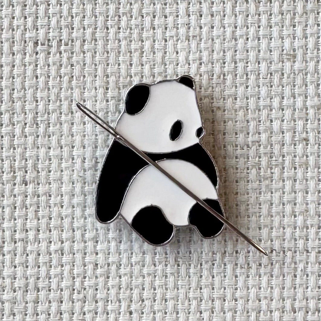 Panda Bear Enamel Needle Minder