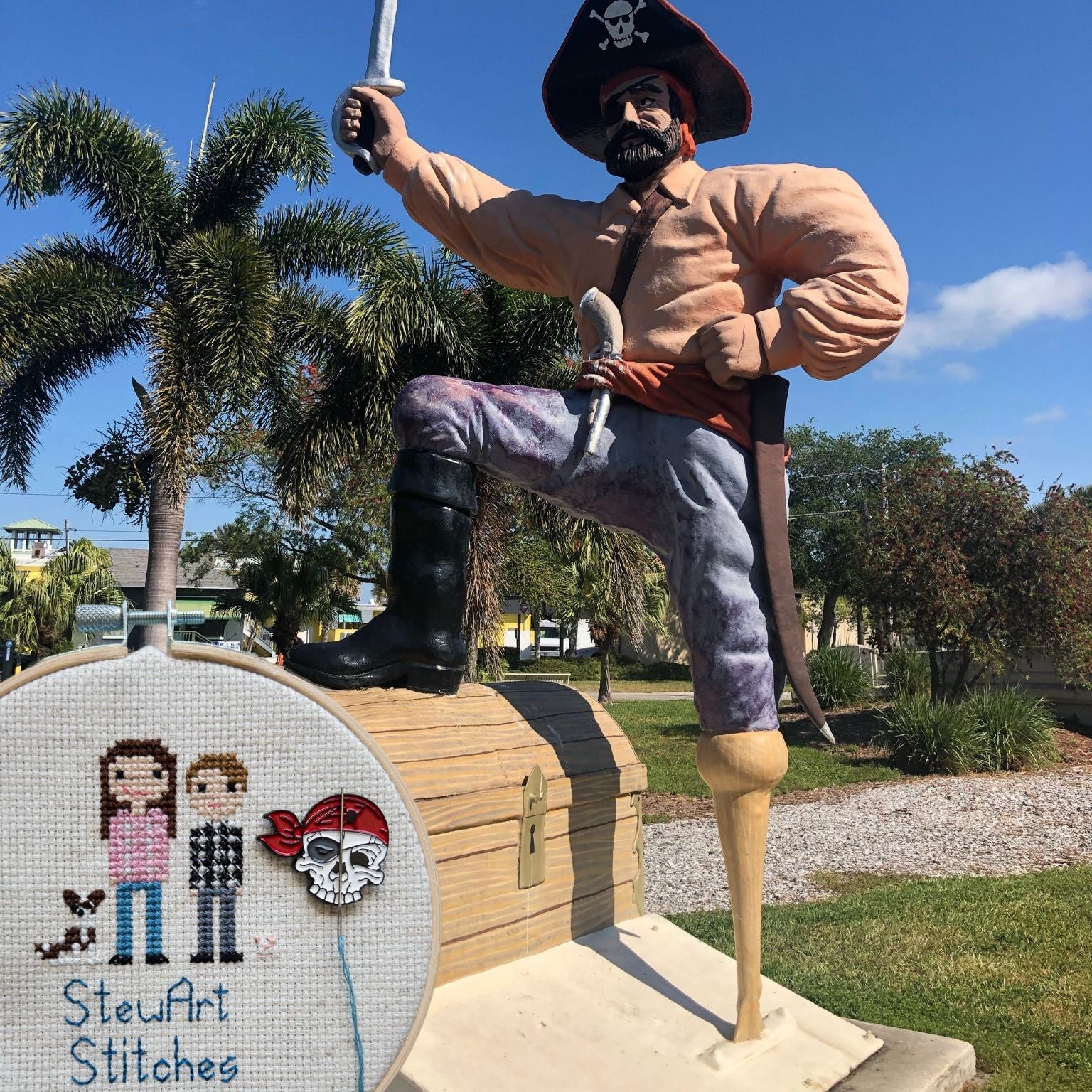 Pirate skull magnetic needle minder – enamel accessory for cross stitch, embroidery, and needlepoint – spooky nautical stitching gift for pirate lovers.