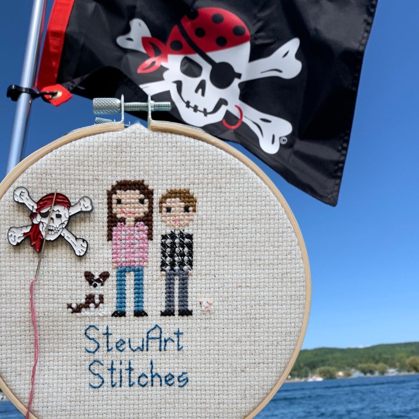 Pirate skull magnetic needle minder – enamel accessory for cross stitch, embroidery, and needlepoint – spooky nautical stitching gift for pirate lovers.