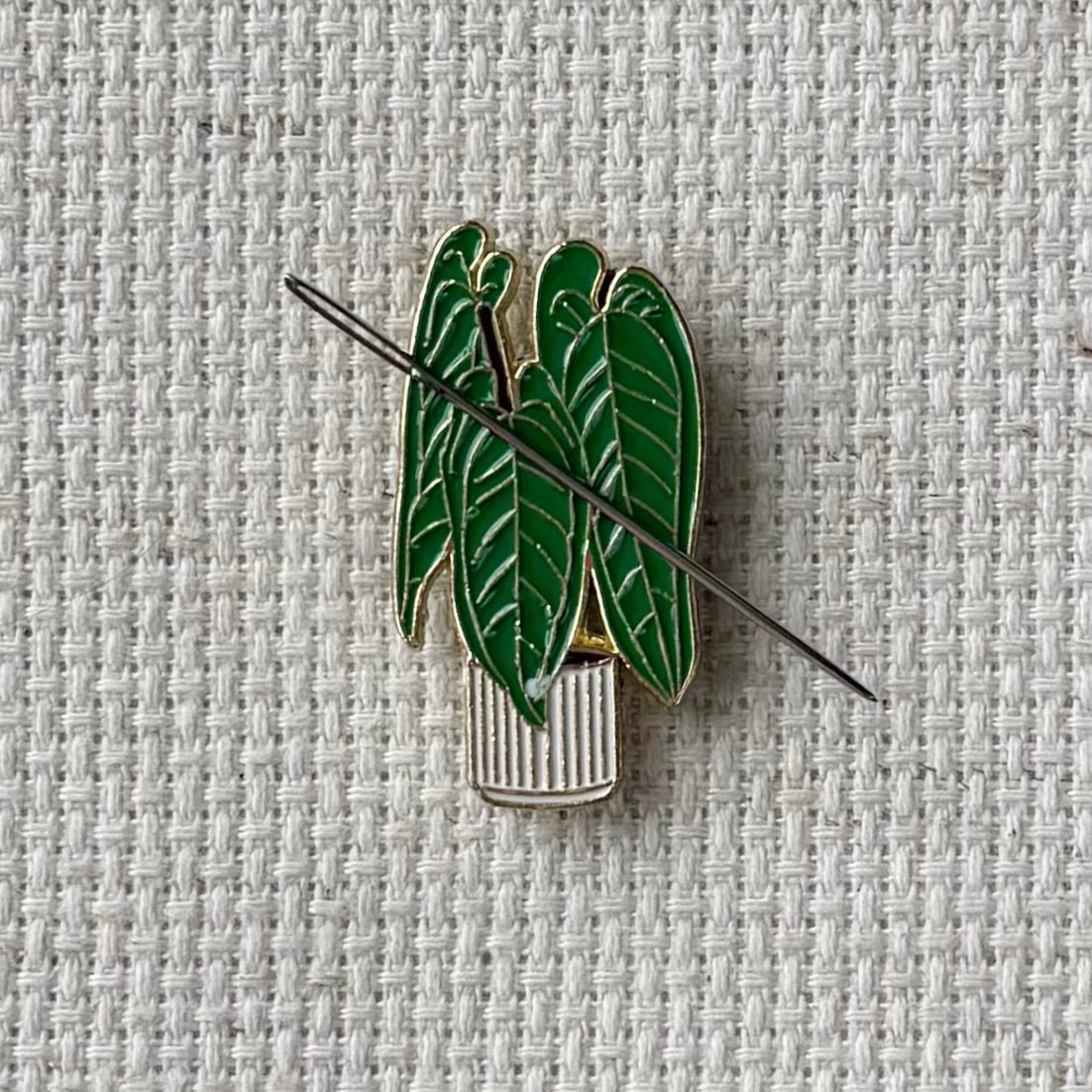 Potted House Plant Enamel Needle Minder