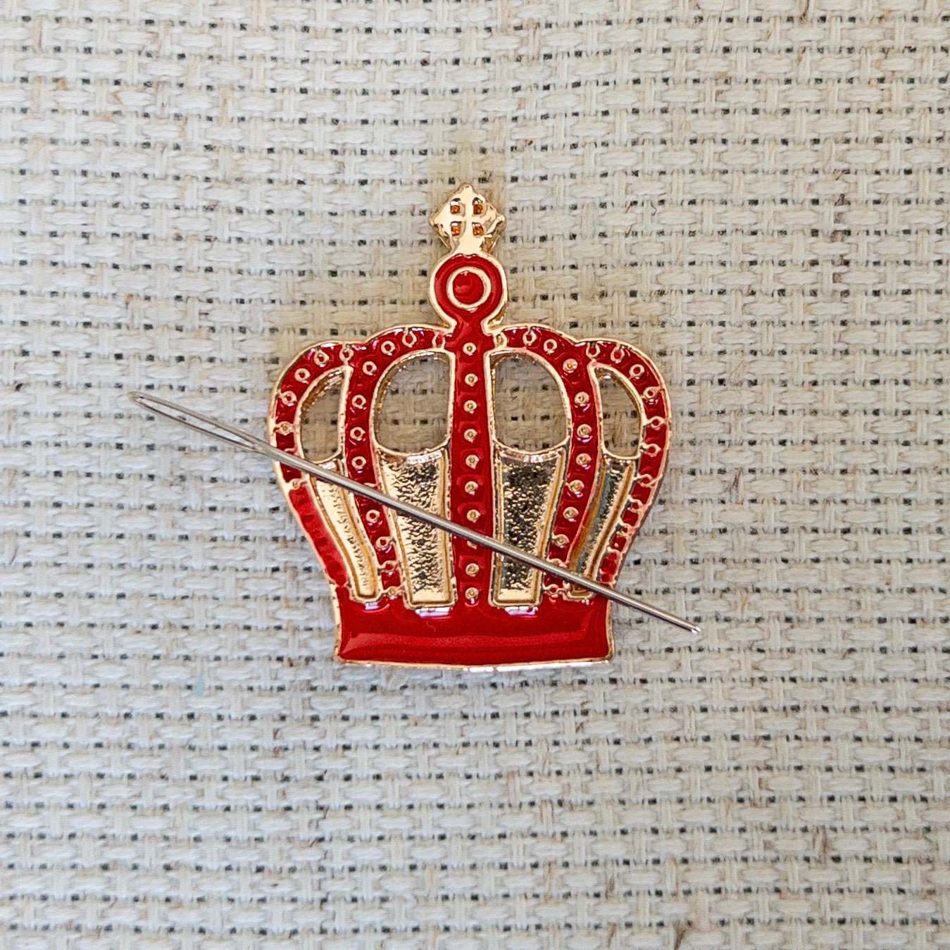Red Crown Enamel Needle Minder