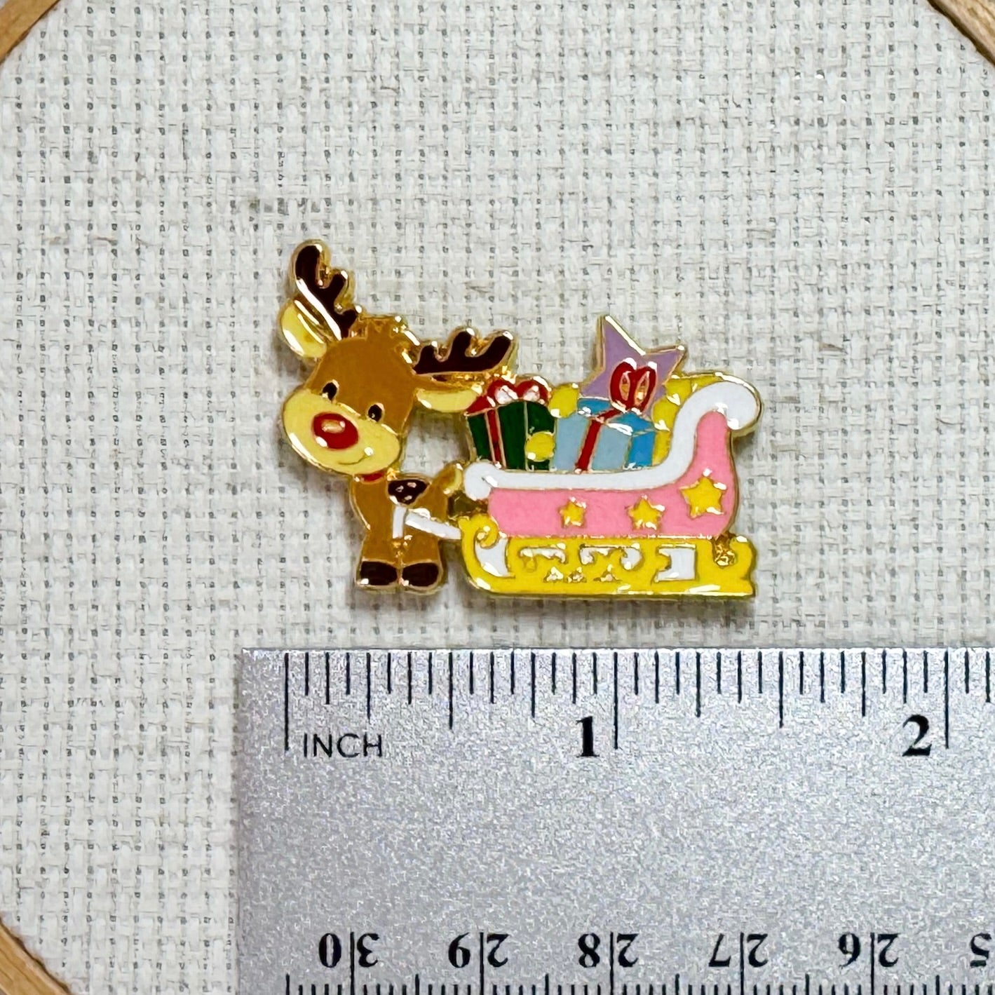 Reindeer and Sleigh Enamel Needle Minder