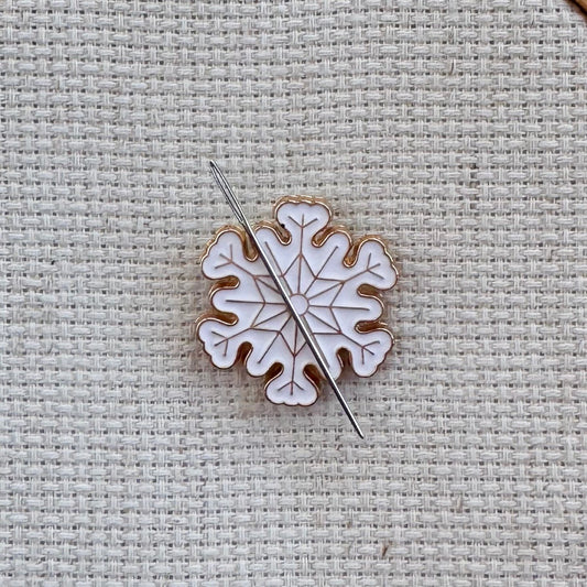 Snowflake Enamel Needle Minder