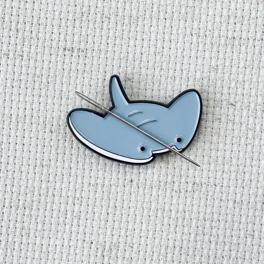 Stingray Enamel Needle Minder