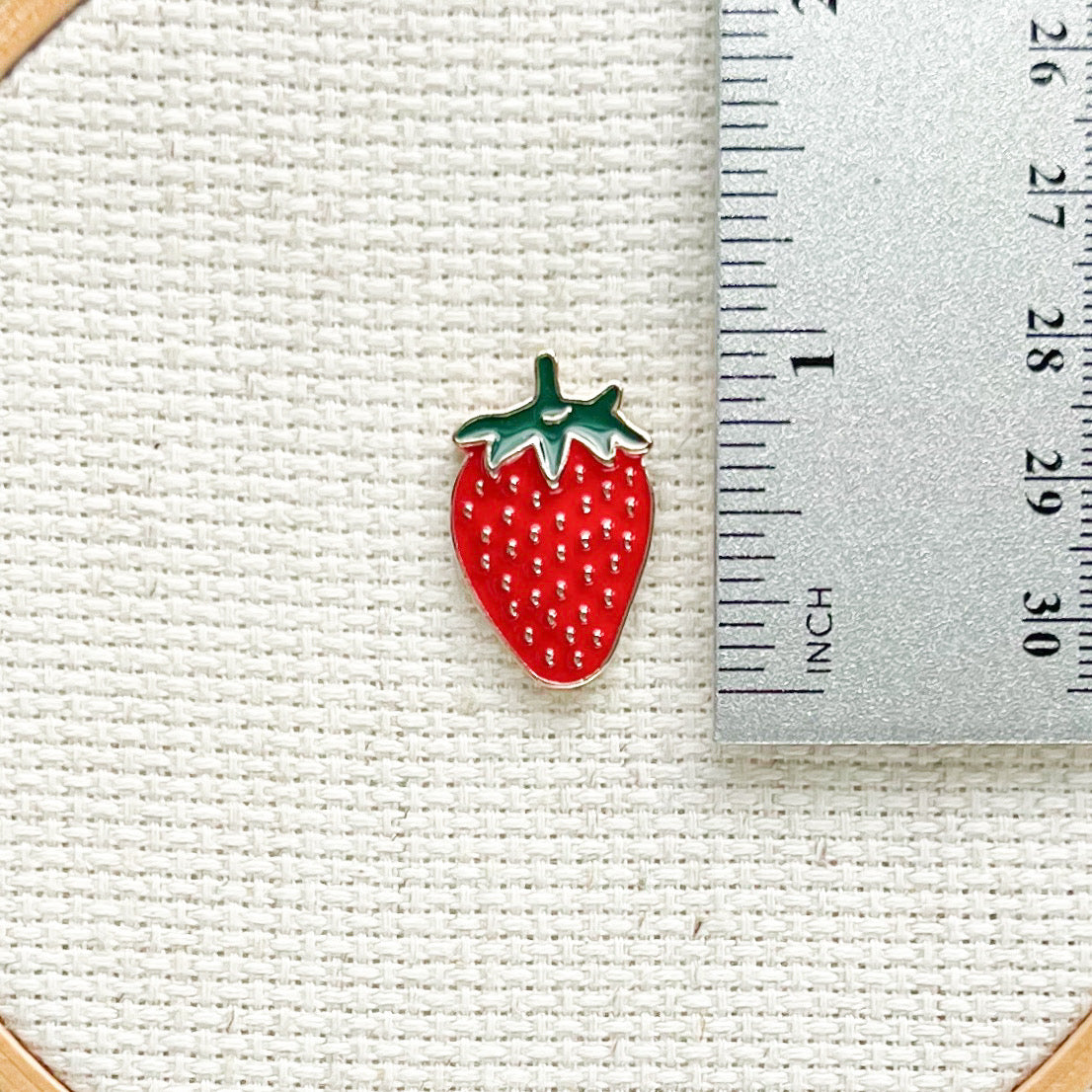  Strawberry Magnetic Enamel Needle Minder