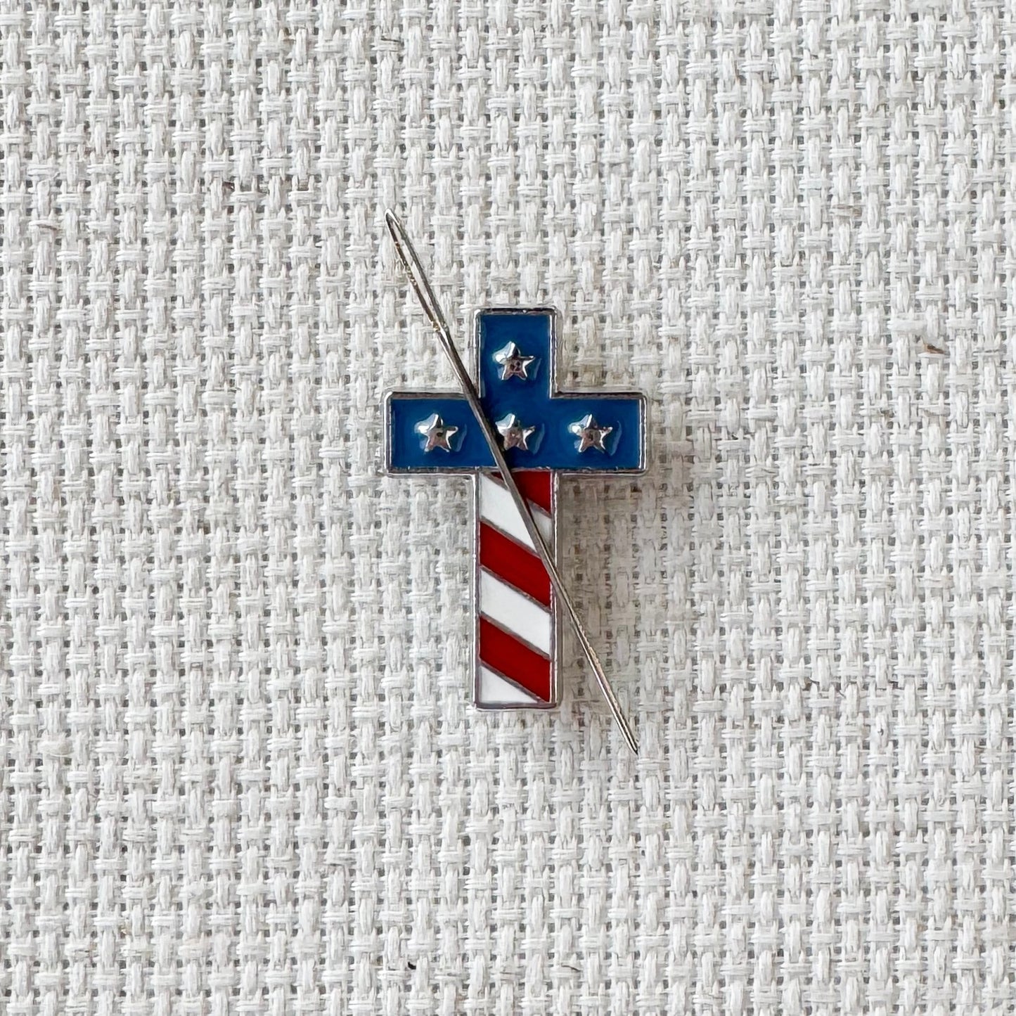 USA Flag Cross  Enamel Needle Minder 