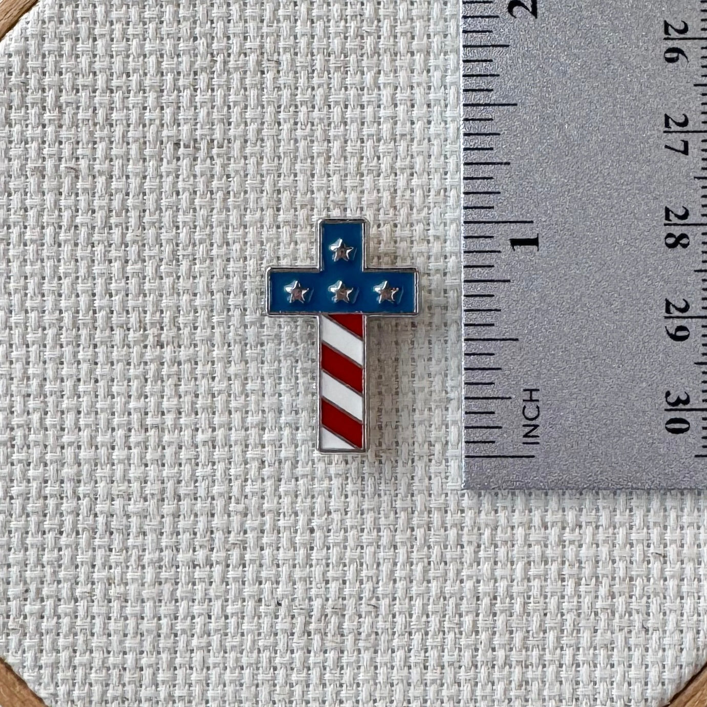 USA Flag Cross  Enamel Needle Minder 