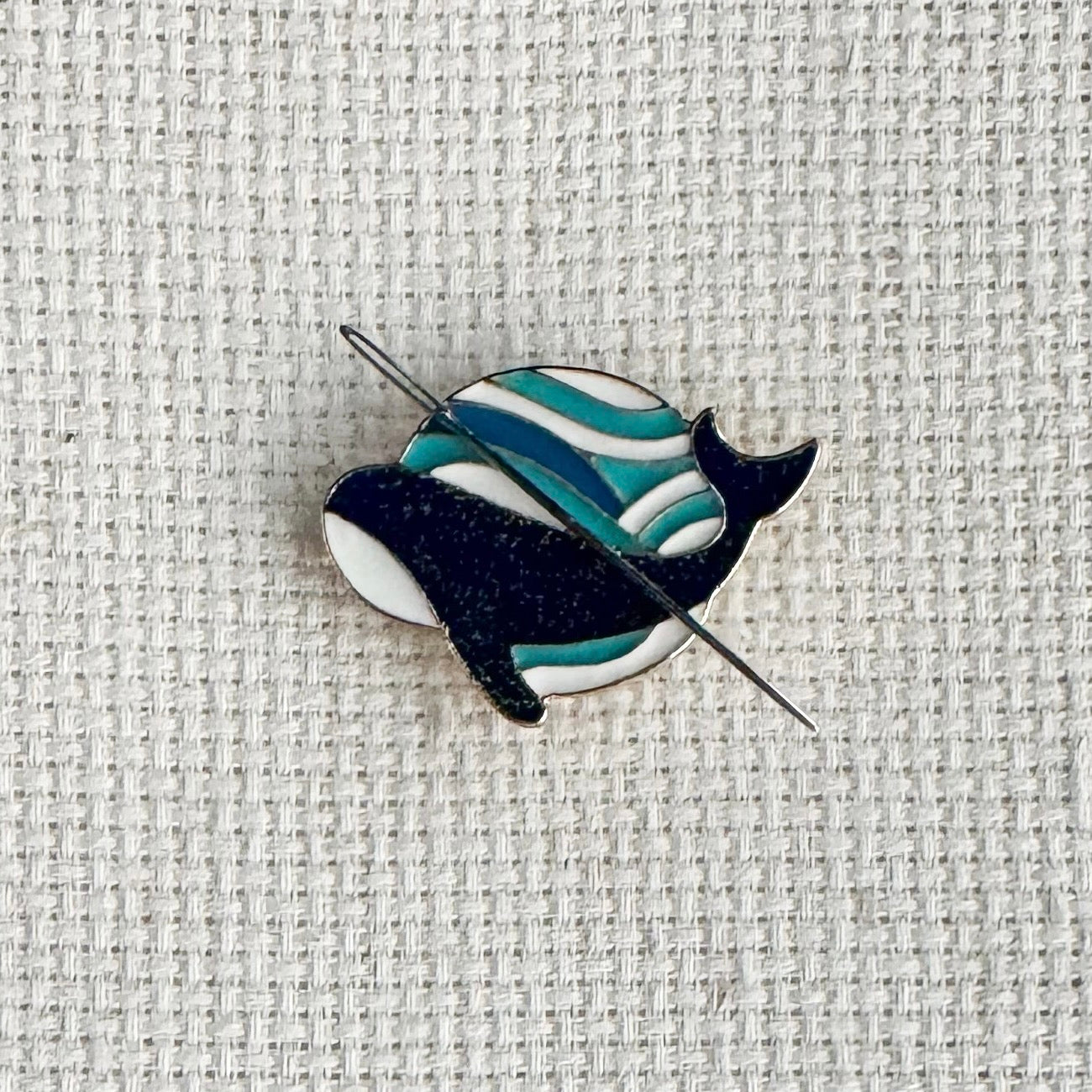 Whale Enamel Needle Minder