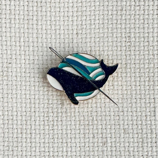 Whale Enamel Needle Minder