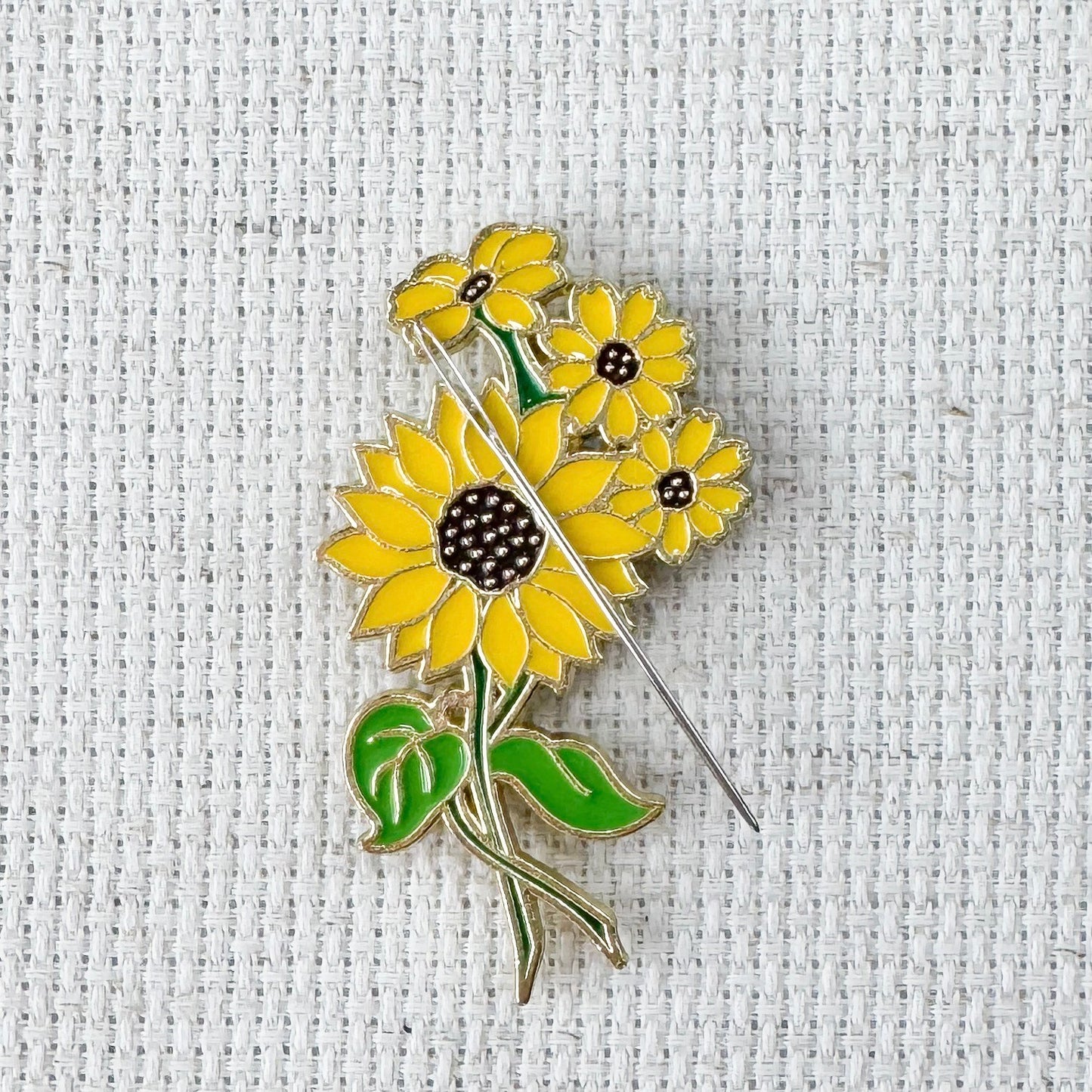 Yellow Sunflower Magnetic Enamel Needle Minder