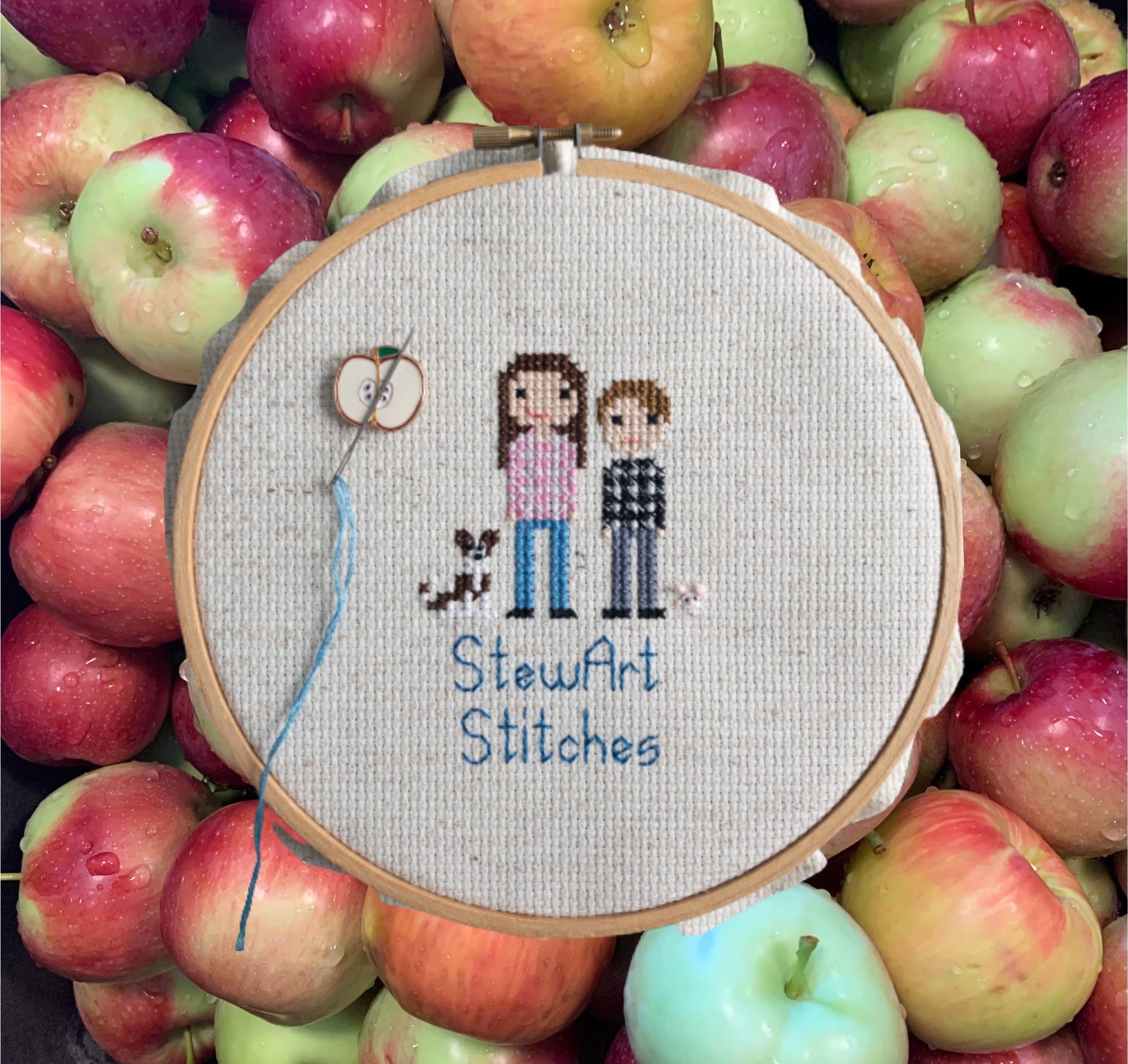 Apple Magnetic Enamel Needle Minder