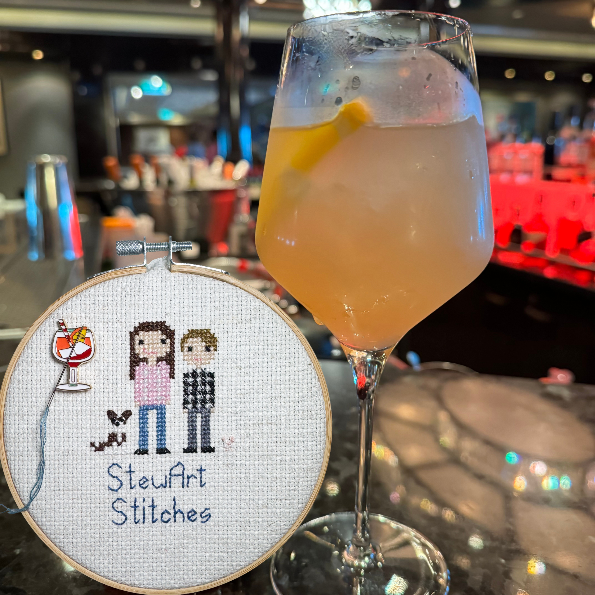 Colorful cocktail enamel needle minder with strong magnet, perfect for holding needles while cross stitching, embroidery, quilting, needlepoint or sewing. Fun drink-themed needle holder for stitchers.