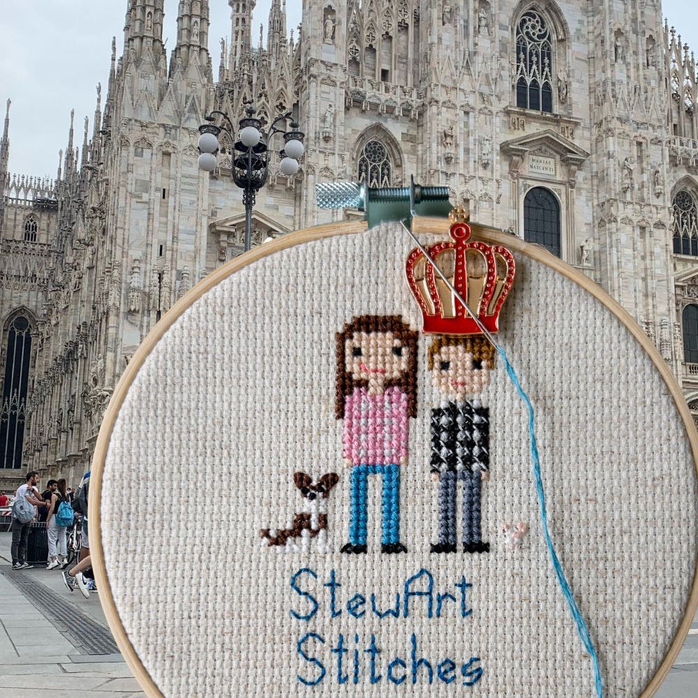 Red Crown Enamel Needle Minder